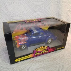 NIB ERTL 1940 Ford Street Rod 1:18 Die-Cast Model Car Royal Blue Street Rods